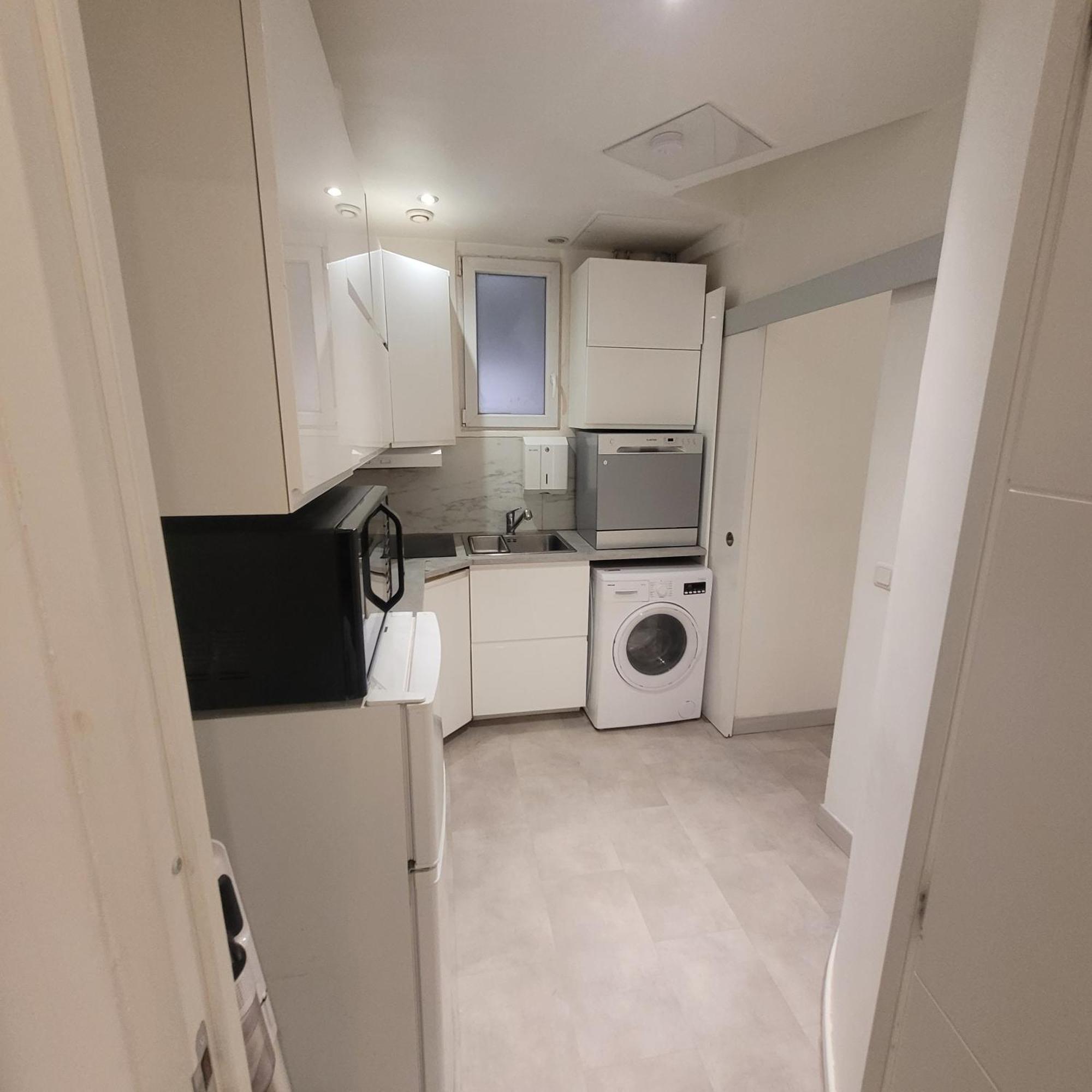 Bel Appartement Champs Elysees Avec 2 Chambres باريس المظهر الخارجي الصورة