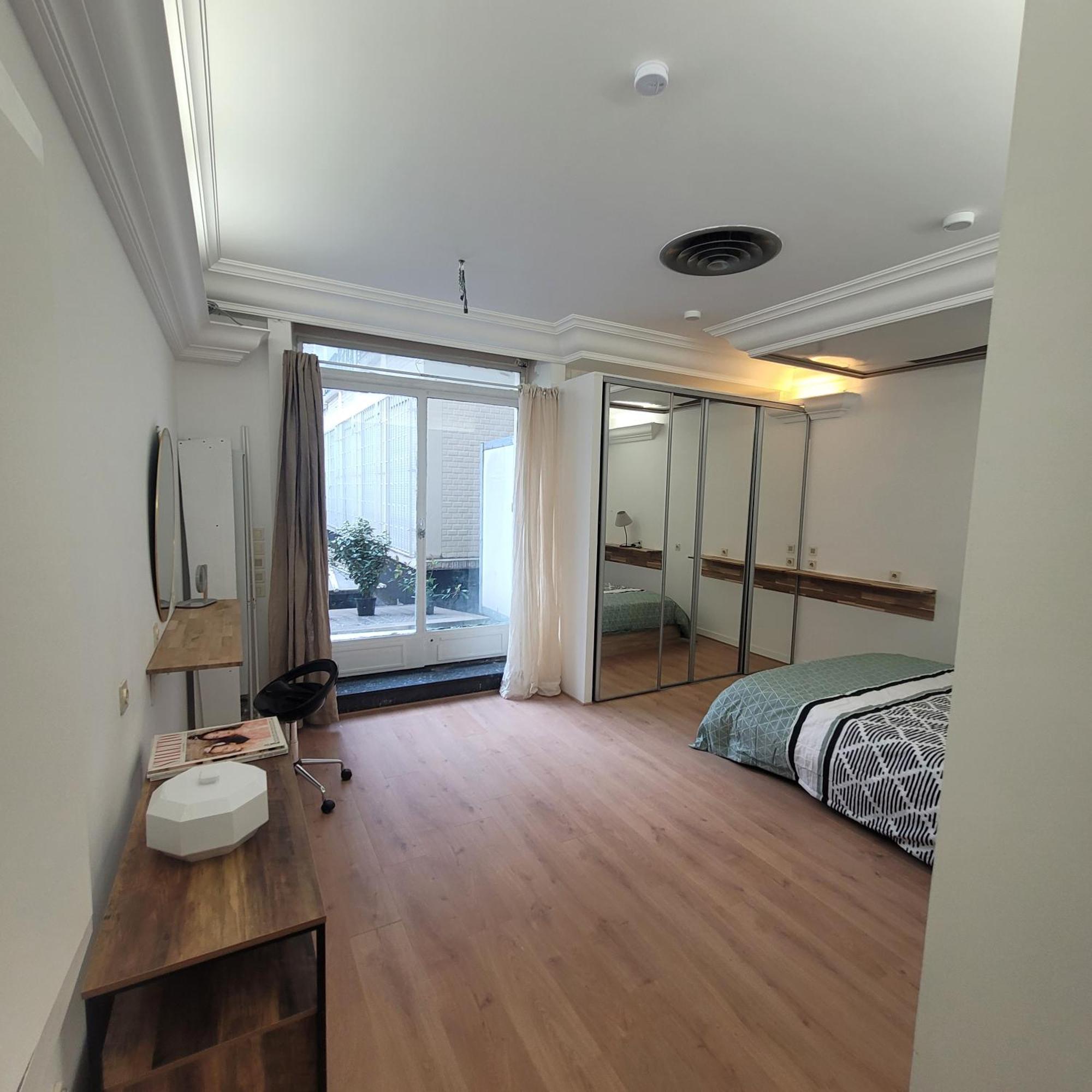 Bel Appartement Champs Elysees Avec 2 Chambres باريس المظهر الخارجي الصورة